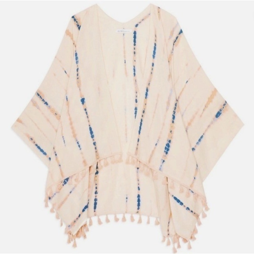 BCB Generation NWT Women Tie Dye Tassel Kimono Wrap